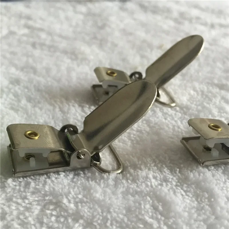 Экологически чистый пластиковый держатель для детской соски, серебряный металлический зажим для пустышки, прозрачный зажим для нагрудника 20 мм, bebe, 100 шт., бесплатная доставка
Экологически чистый пластиковый держатель для детской соски, серебряный металлический зажим для пустышки, прозрачный зажим для нагрудника 20 мм, bebe, 100 шт., бесплатная доставка