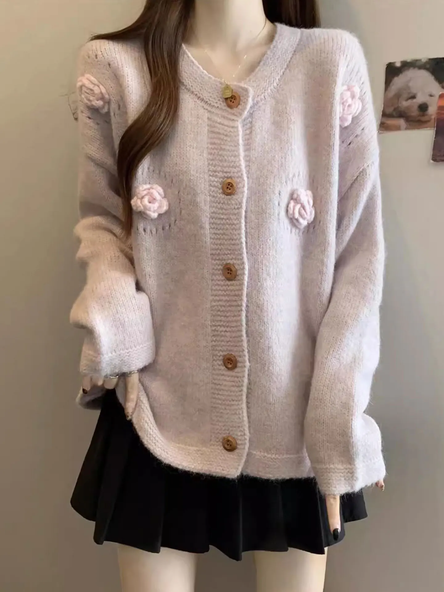 Розовый вязаный кардиган с 3D-цветами и длинными рукавами, женский, больших размеров, осенне-зимний, универсальный, свободного кроя
Розовый вязаный кардиган с 3D-цветами и длинными рукавами, женский, больших размеров, осенне-зимний, универсальный, свободного кроя