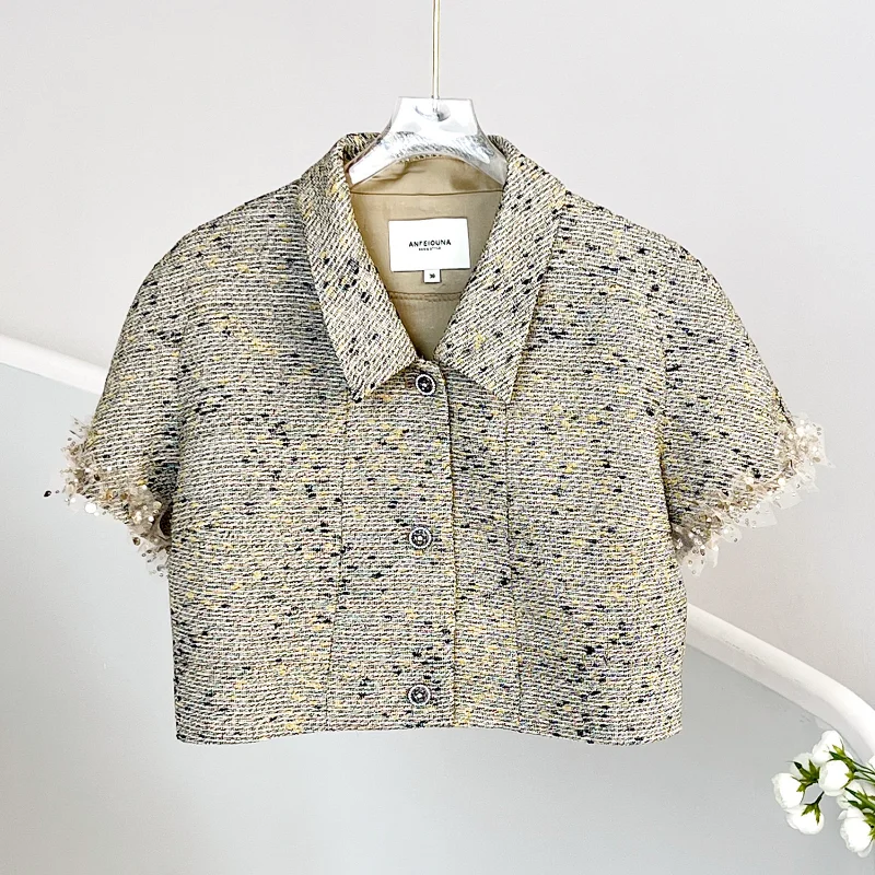French Small Fragrance Lapel Short Sleeve Stitching Beaded Yarn Piece Sweet Coat Women Fashion Luxury Casual Tweed Jacket
French Small Fragrance Lapel Short Sleeve Stitching Beaded Yarn Piece Sweet Coat Women Fashion Luxury Casual Tweed Jacket