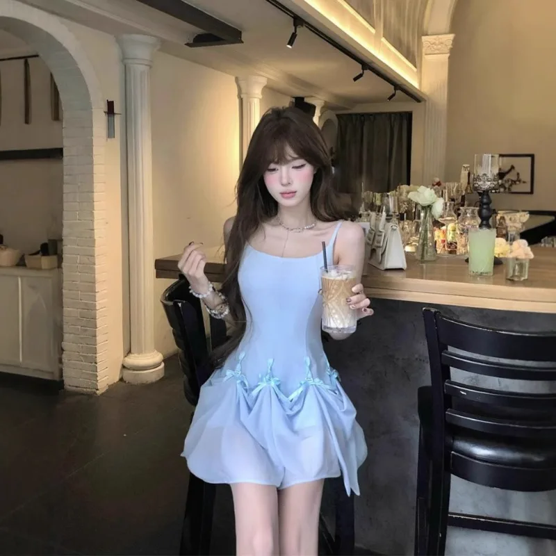 French Sweet Girl Style Suspender Dress Women's Summer Bow Design Sense, Wear More A-shaped Skirts, Blue Short Skirts
French Sweet Girl Style Suspender Dress Women's Summer Bow Design Sense, Wear More A-shaped Skirts, Blue Short Skirts