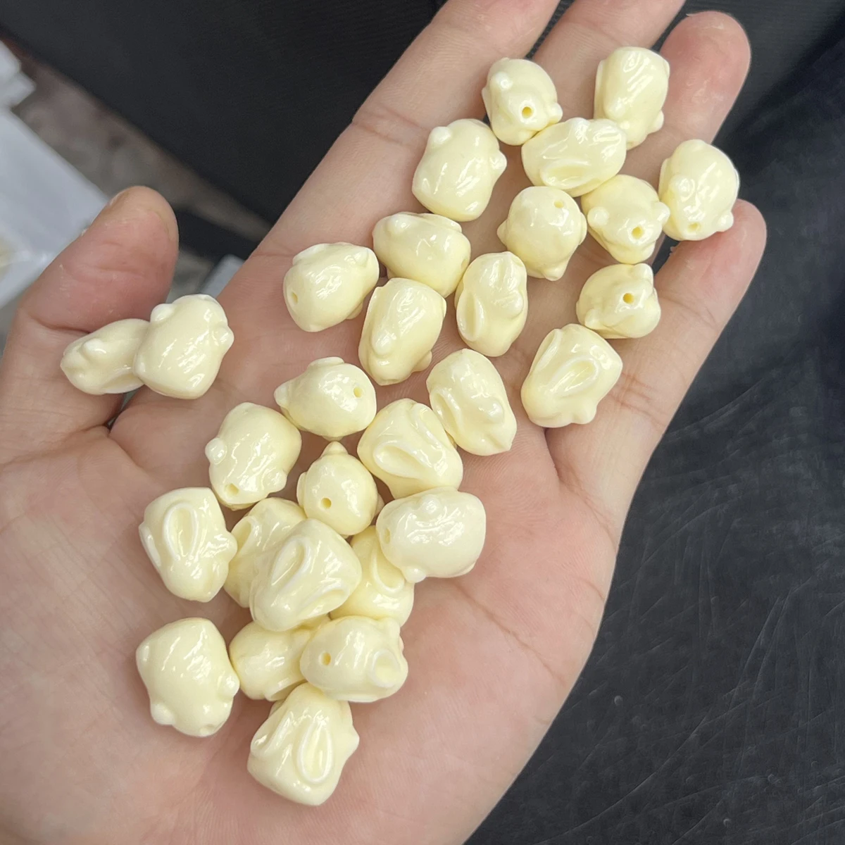 10pcs 12x15mm Rabbit-shaped Punch Beads Natural Shell Semi-finished Beads for Jewellery Making DIY Necklace Bracelet Accessories
10pcs 12x15mm Rabbit-shaped Punch Beads Natural Shell Semi-finished Beads for Jewellery Making DIY Necklace Bracelet Accessories