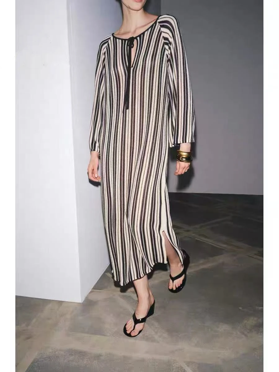 YY26225 ZA25 Autumn New Women's Linen Striped Knitted Dress Early Autumn Vacation Style V-neck Long sleeved Loose Skirt 
YY26225 ZA25 Autumn New Women's Linen Striped Knitted Dress Early Autumn Vacation Style V-neck Long sleeved Loose Skirt