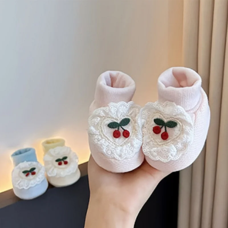 Infant Pre-Walker Shoes Baby Shoes 0-1Year Cherry Decor Winter Warm Cotton Elastic Soft Flat Shoes
Infant Pre-Walker Shoes Baby Shoes 0-1Year Cherry Decor Winter Warm Cotton Elastic Soft Flat Shoes