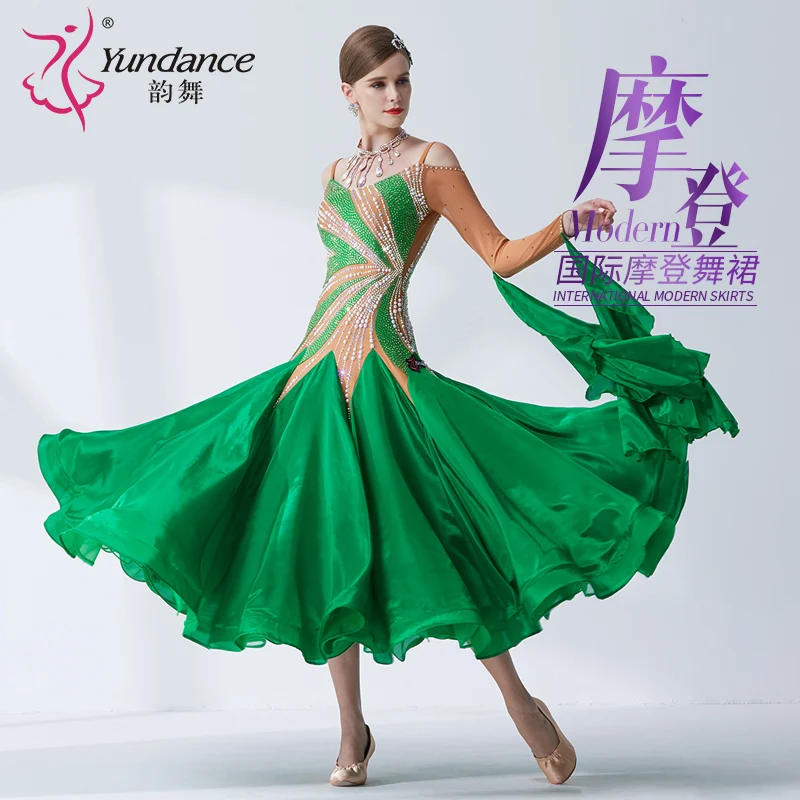 B-19289 Carnival New National Standard Modern Dance Ballroom Competition Dance Dress Tailor-made Large Pendulum Pearl Silk Skirt
B-19289 Carnival New National Standard Modern Dance Ballroom Competition Dance Dress Tailor-made Large Pendulum Pearl Silk Skirt