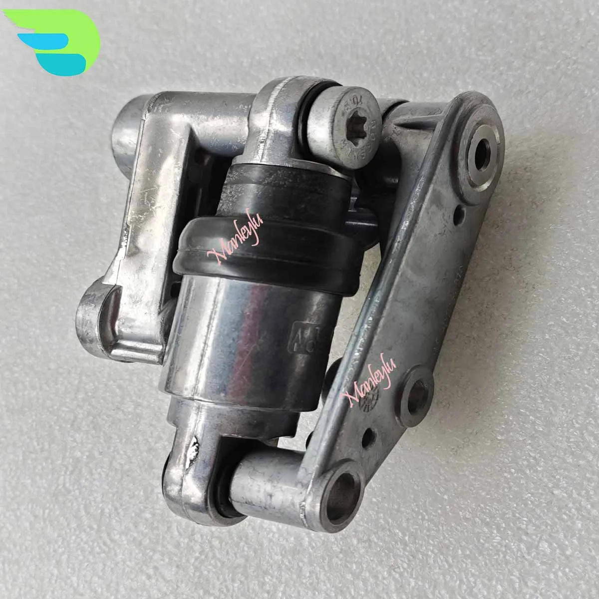 11287838797 11281722789 534000910 Автоматический натяжитель приводного ремня для BMW E36 E46 320i 323 325 328 Z3 E83 X3 Z4 E85 M50 M52 M54
11287838797 11281722789 534000910 Автоматический натяжитель приводного ремня для BMW E36 E46 320i 323 325 328 Z3 E83 X3 Z4 E85 M50 M52 M54