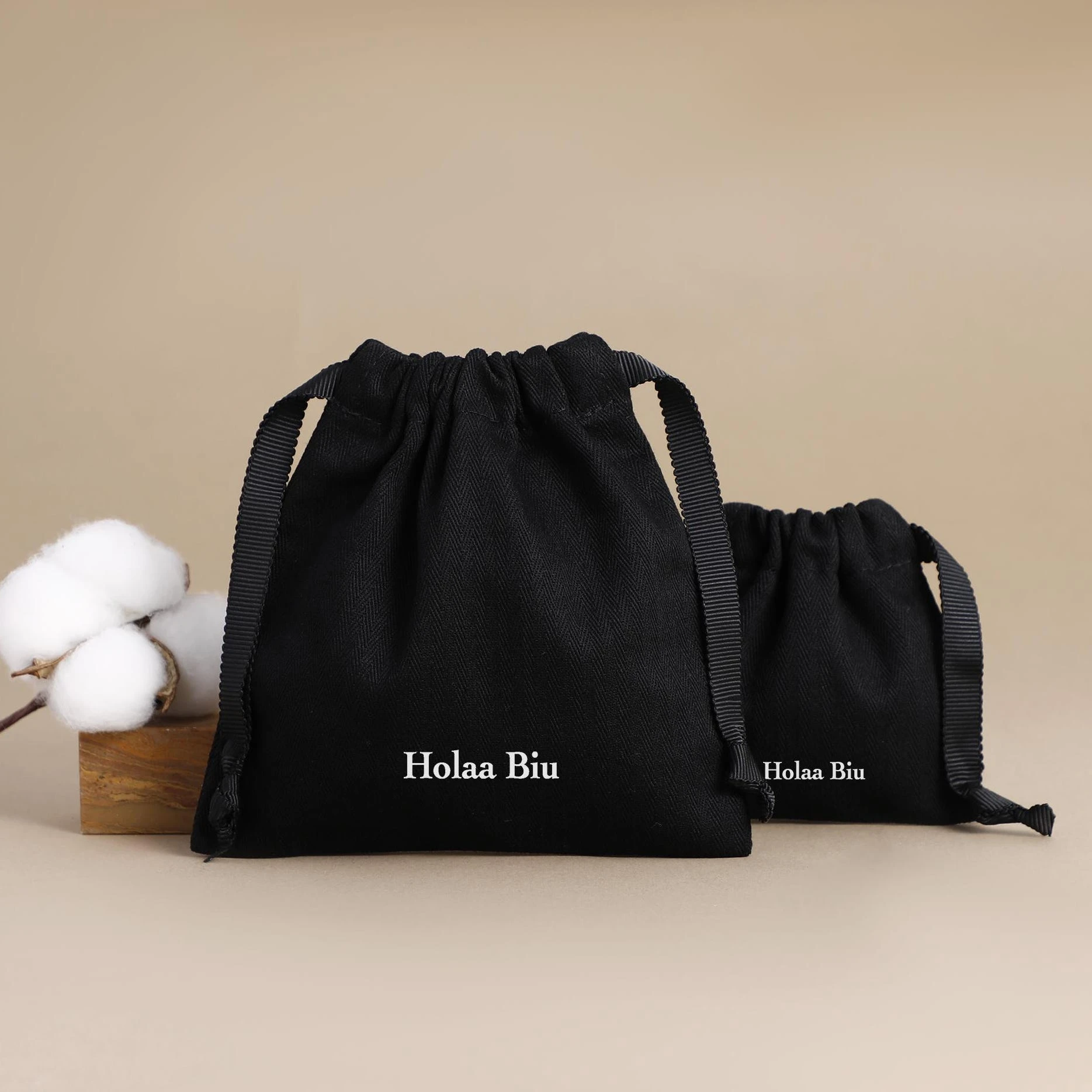 Custom Logo Canvas Cotton Drawstring Pouch Bags Eco-Friendly Natural Reusable Packaging Cloth for Business Promotions
Custom Logo Canvas Cotton Drawstring Pouch Bags Eco-Friendly Natural Reusable Packaging Cloth for Business Promotions