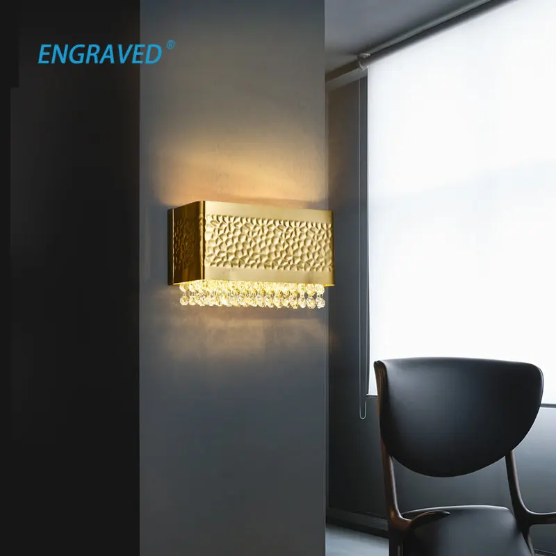 Light Luxury Bedside Wall Lamp Postmodern Living Room Personality Bedroom Creativity Nordic High-end Gold Crystal Lamp
Light Luxury Bedside Wall Lamp Postmodern Living Room Personality Bedroom Creativity Nordic High-end Gold Crystal Lamp
