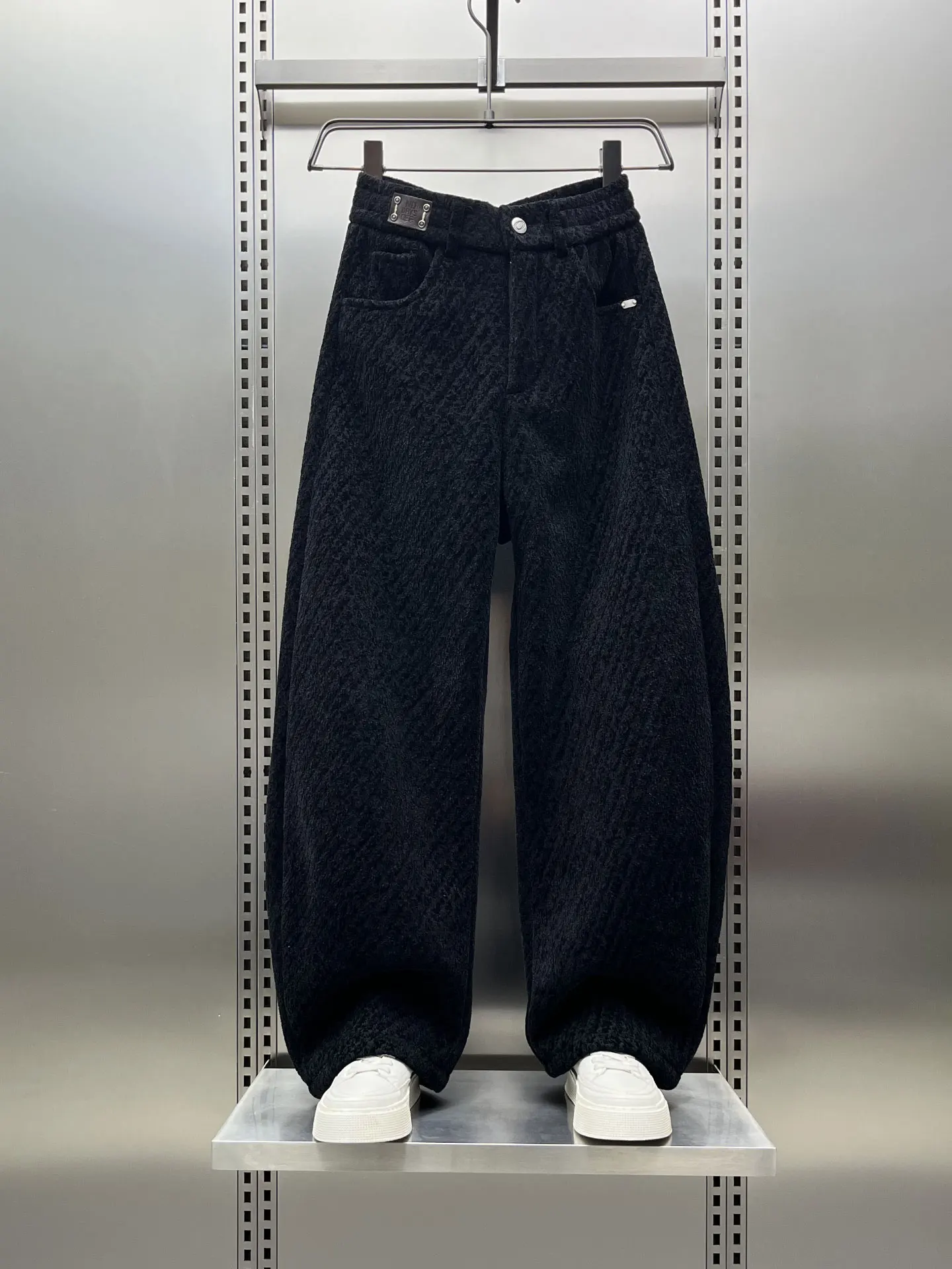 Мужские повседневные прямые брюки на подкладке Fce, зимние модные свободные брюки с высокой талией и широкими штанинами, универсальные длинные брюки
Мужские повседневные прямые брюки на подкладке Fce, зимние модные свободные брюки с высокой талией и широкими штанинами, универсальные длинные брюки