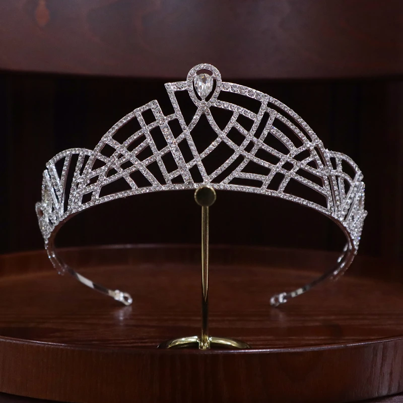 CC Trendy Crown Women Hair Accessories Wedding Hairwear Bridal Headbands Engagement Jewelry 100% Handmade Pageant Diadem HS06
CC Trendy Crown Women Hair Accessories Wedding Hairwear Bridal Headbands Engagement Jewelry 100% Handmade Pageant Diadem HS06