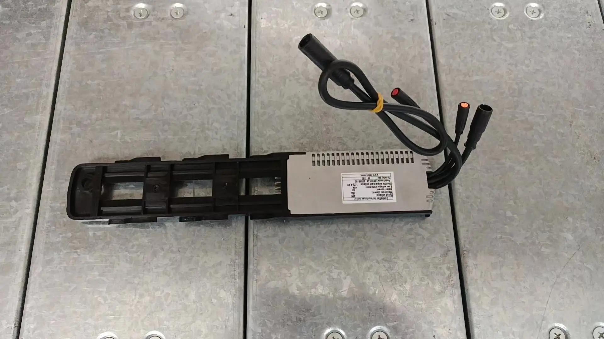 RIDE66 electric bicycle dedicated controller, ride66 R5 RX02 R6 controller
RIDE66 electric bicycle dedicated controller, ride66 R5 RX02 R6 controller