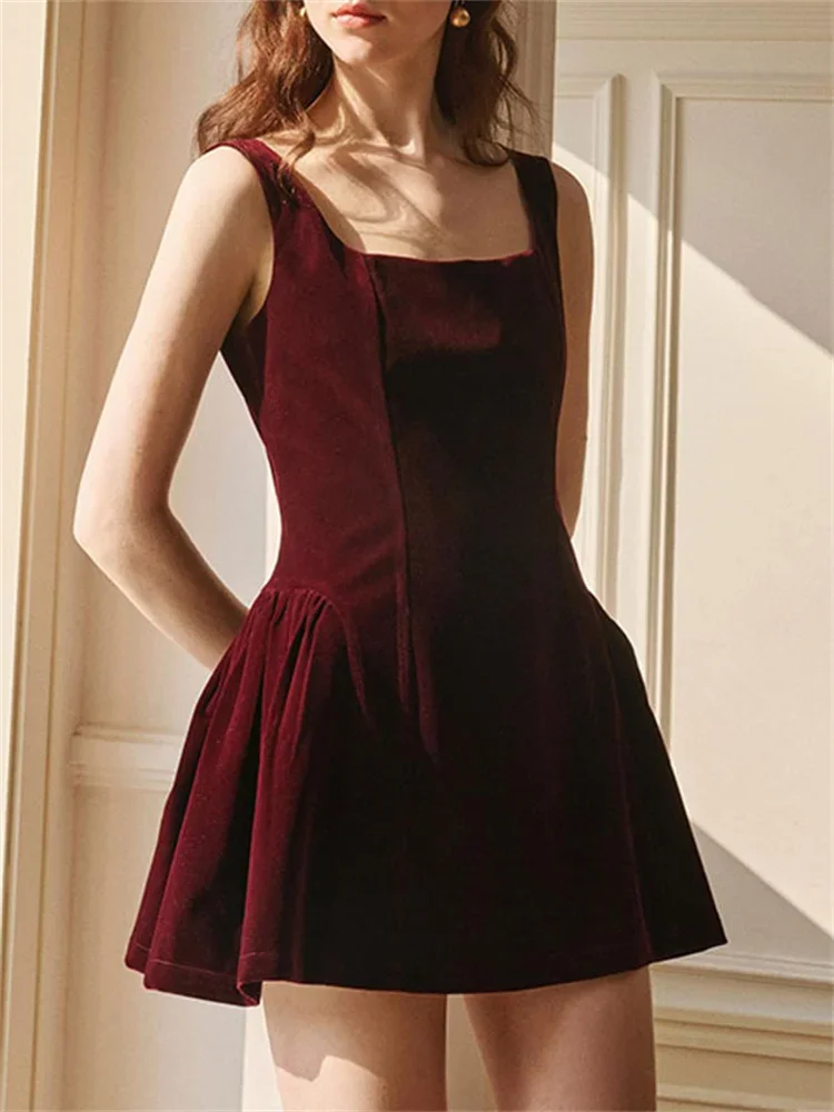 Summer Backless Bandage Mini Dress Female Patchwork Fashion Sleeveless High Waist 2025 Slim Dress Women's Solid Dress New
Summer Backless Bandage Mini Dress Female Patchwork Fashion Sleeveless High Waist 2025 Slim Dress Women's Solid Dress New