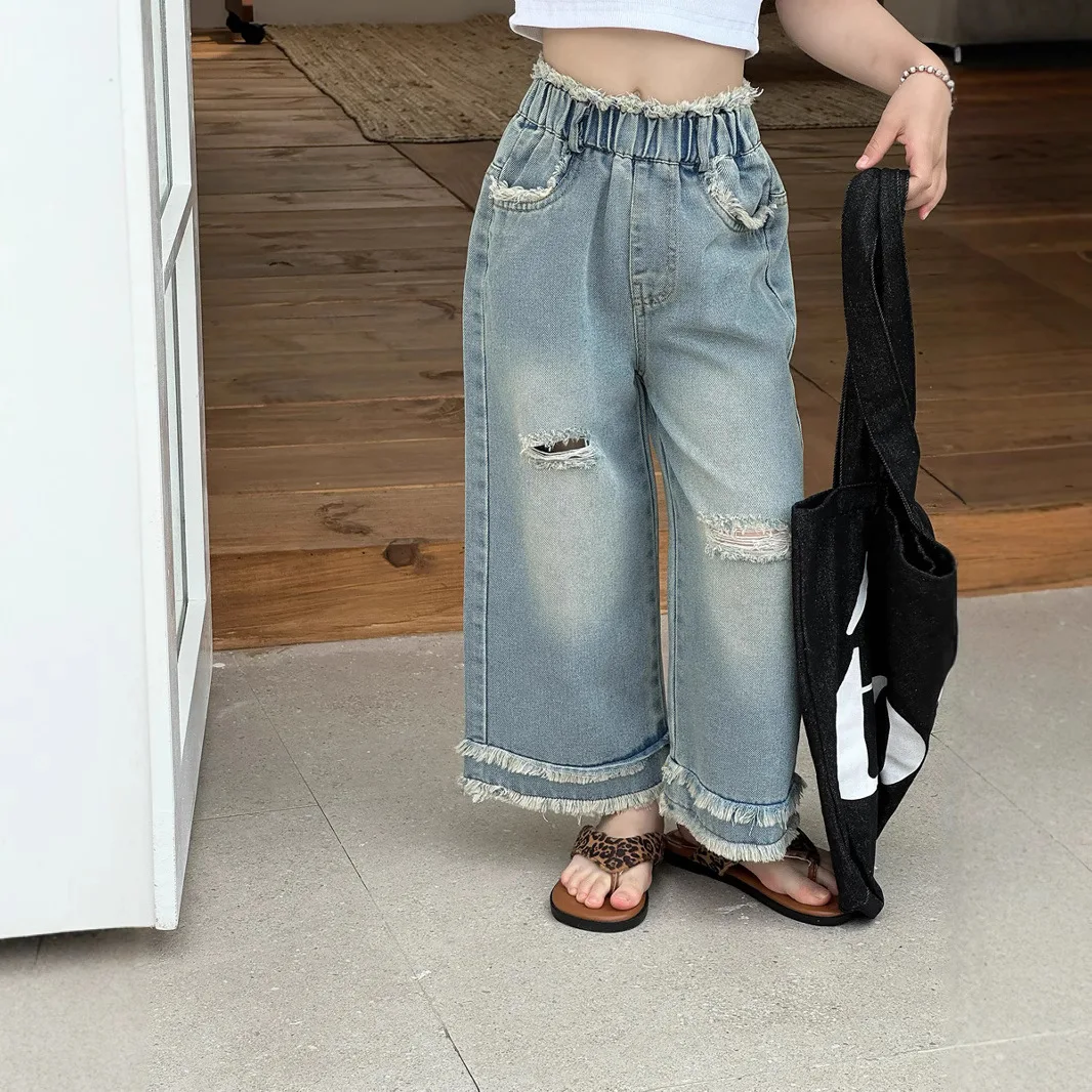 2025 Girls' Summer New Jeans with Broken Holes Fashionable Korean Edition Western Style Leisure Hairy Edge Made Old Loose
2025 Girls' Summer New Jeans with Broken Holes Fashionable Korean Edition Western Style Leisure Hairy Edge Made Old Loose