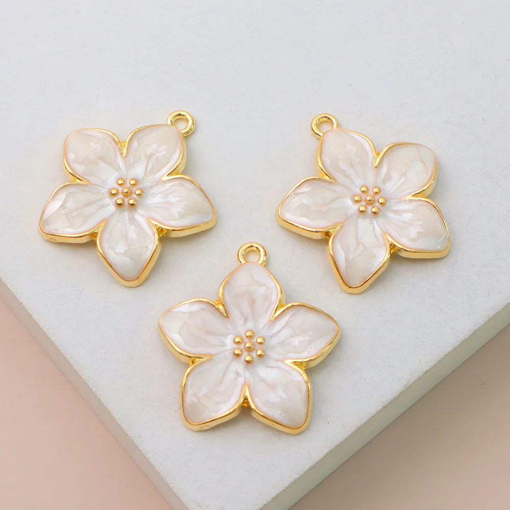 3Pcs Popular K Gold Plated Alloy Necklace Pendant, Multi-Color Five-Petal Flower DIY Earring Jewelry Accessories
3Pcs Popular K Gold Plated Alloy Necklace Pendant, Multi-Color Five-Petal Flower DIY Earring Jewelry Accessories