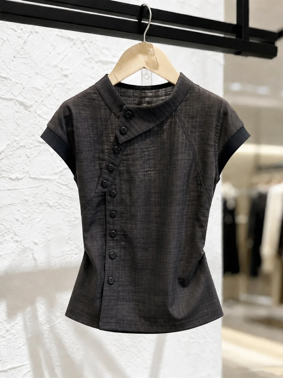 Trendy Summer 2026 Short Sleeve Shirt Single Button Design Versatile Slimming Top Korean Style Commute Straight Cut Silken Wo...
Trendy Summer 2026 Short Sleeve Shirt Single Button Design Versatile Slimming Top Korean Style Commute Straight Cut Silken Wo...