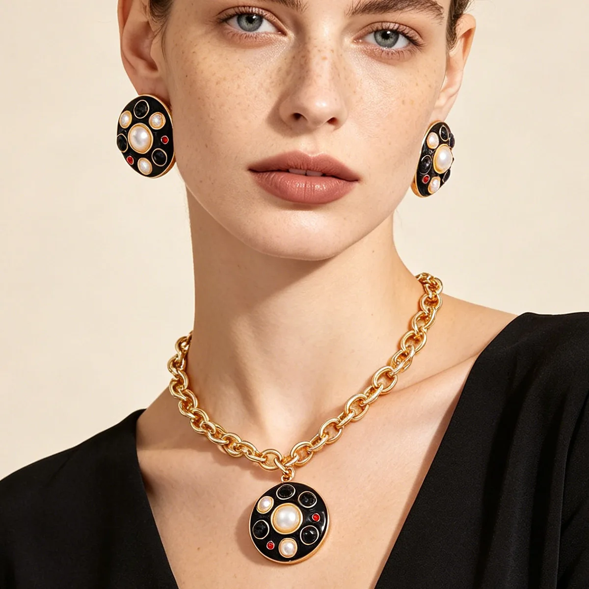 Vintage Black Enamel Pearl Jewelry Set Gold Plated Geometric Pendant Necklace Earrings Luxury Elegant Party Accessory for Women
Vintage Black Enamel Pearl Jewelry Set Gold Plated Geometric Pendant Necklace Earrings Luxury Elegant Party Accessory for Women