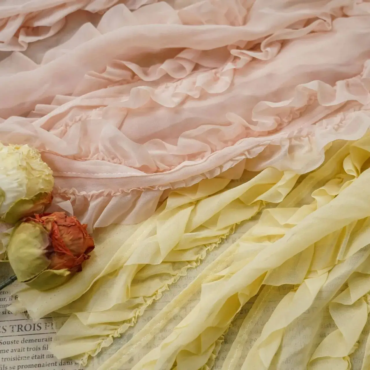 Latest 3D striped ruffle chiffon fabric for women's clothing exquisite embroidery and pleated dress fabric for designers fabric 
Latest 3D striped ruffle chiffon fabric for women's clothing exquisite embroidery and pleated dress fabric for designers fabric