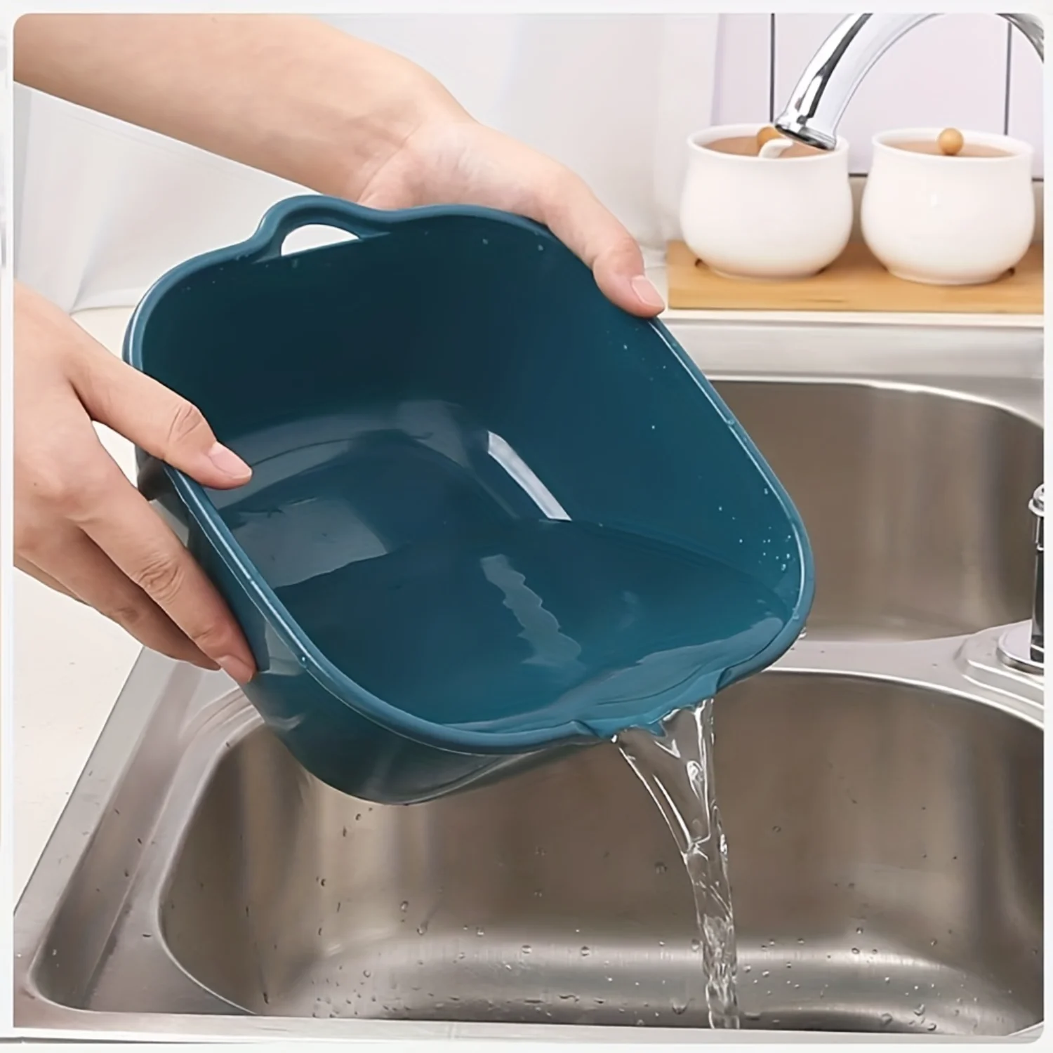6-Piece Multifunctional Colander Set - Comfort Grip, Space-Saving Stackable Design Perfect for Rinsing and Draining Produce
6-Piece Multifunctional Colander Set - Comfort Grip, Space-Saving Stackable Design Perfect for Rinsing and Draining Produce