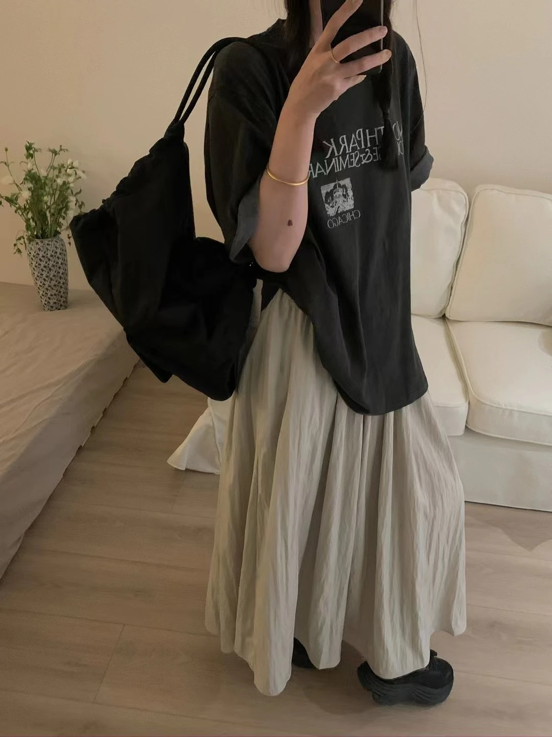Retro Washed Loose Short Sleeve T-Shirt And Skirt Set for Women Spring Summer Casual Fashion Outfit Two Piece Ensemble
Retro Washed Loose Short Sleeve T-Shirt And Skirt Set for Women Spring Summer Casual Fashion Outfit Two Piece Ensemble