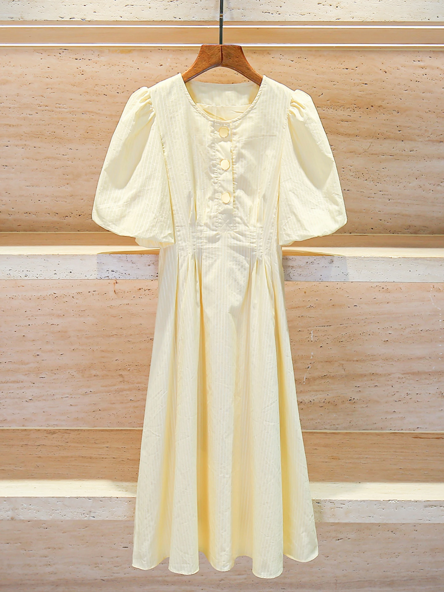 Трапеция с высокой талией Dr и пузырьковыми пефами, полосатый дизайн, лето 2022, Ele Commuter Sle, миди из полиэфирного волокна Dr
Трапеция с высокой талией Dr и пузырьковыми пефами, полосатый дизайн, лето 2022, Ele Commuter Sle, миди из полиэфирного волокна Dr