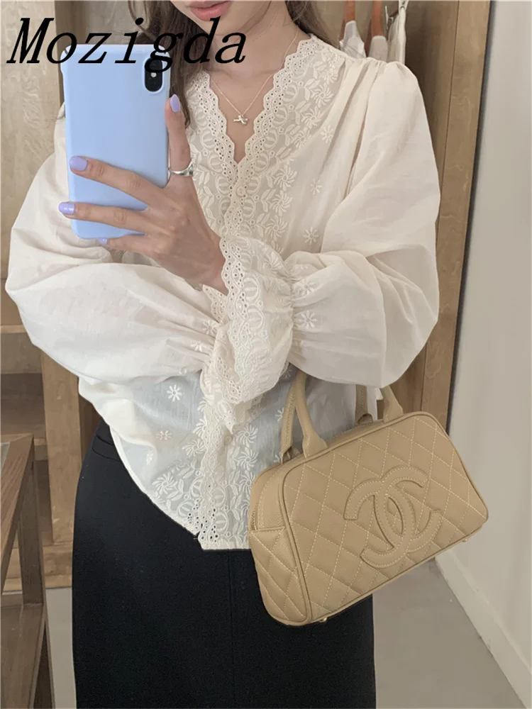 Puff Sleeve Ladies Tops Preppy Style Vintage Japanese Korea Design Office Lady Button Elegant Formal White Basic Shirts Blouse
Puff Sleeve Ladies Tops Preppy Style Vintage Japanese Korea Design Office Lady Button Elegant Formal White Basic Shirts Blouse