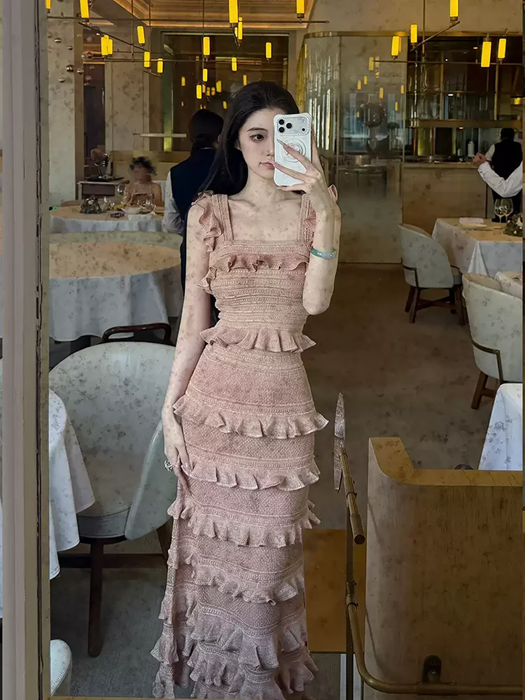 Women's Knitted Ruffle Tank Top And Skirt Set Spring Fashion Ensemble Layered Design Sensation Two-Piece Suit
Women's Knitted Ruffle Tank Top And Skirt Set Spring Fashion Ensemble Layered Design Sensation Two-Piece Suit