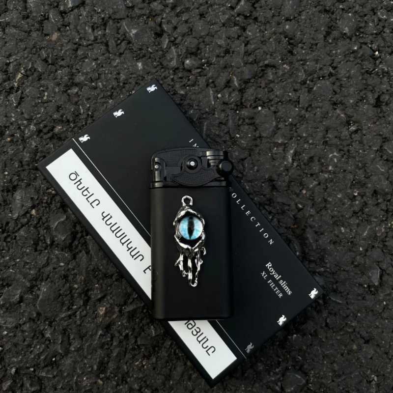 Evil Eye Joystick Lighter | Blue Jet Flame Windproof, Creative Refillable Butane Igniter, Unique Fashion Smoking Accessory
Evil Eye Joystick Lighter | Blue Jet Flame Windproof, Creative Refillable Butane Igniter, Unique Fashion Smoking Accessory
