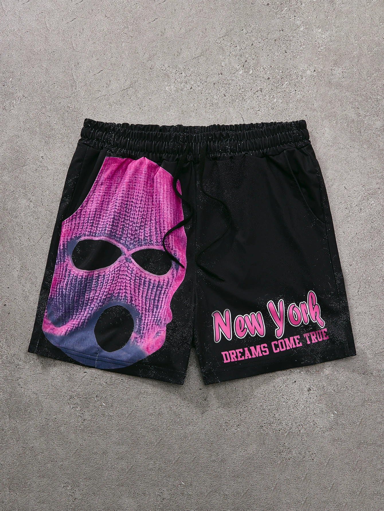 Summer trendy street shorts paired with a bandit - style balaclava. Combining fashion and edge, it’s a must - have for summer st
Summer trendy street shorts paired with a bandit - style balaclava. Combining fashion and edge, it’s a must - have for summer st