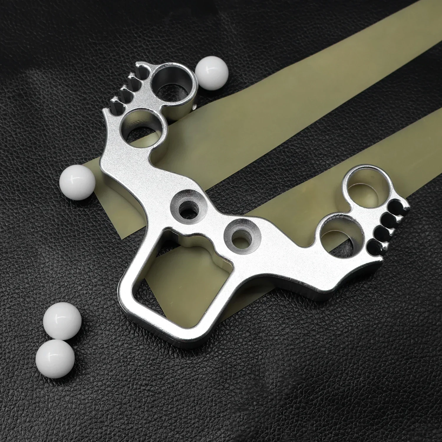 Silver Aluminum Alloy Four-hole Slingshot Head Large Slingshot Multifunctional Accessories DIY Slingshot Part Assembly Slingshot
Silver Aluminum Alloy Four-hole Slingshot Head Large Slingshot Multifunctional Accessories DIY Slingshot Part Assembly Slingshot