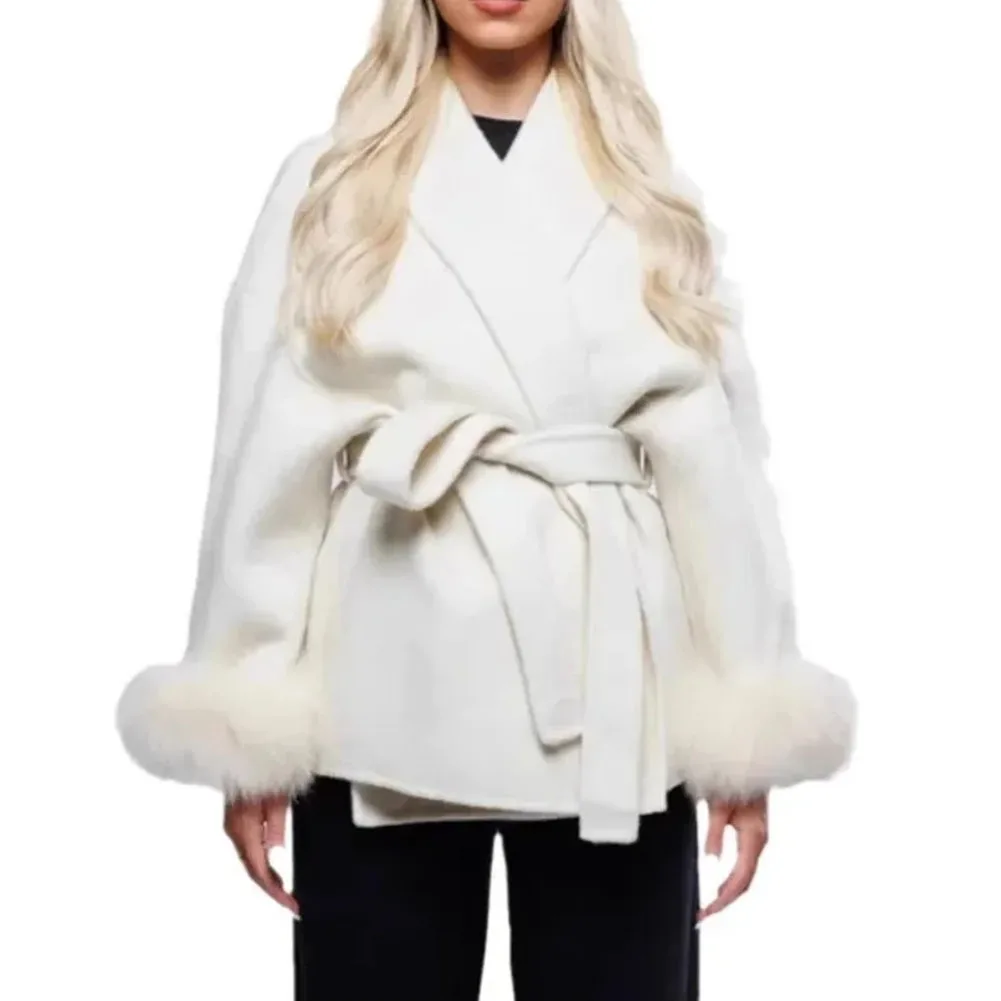 Women Double Sided Warm Robe Style Coat Medium Length with Lace Up Closure Suitable for Street and Casual Outerwear
Women Double Sided Warm Robe Style Coat Medium Length with Lace Up Closure Suitable for Street and Casual Outerwear
