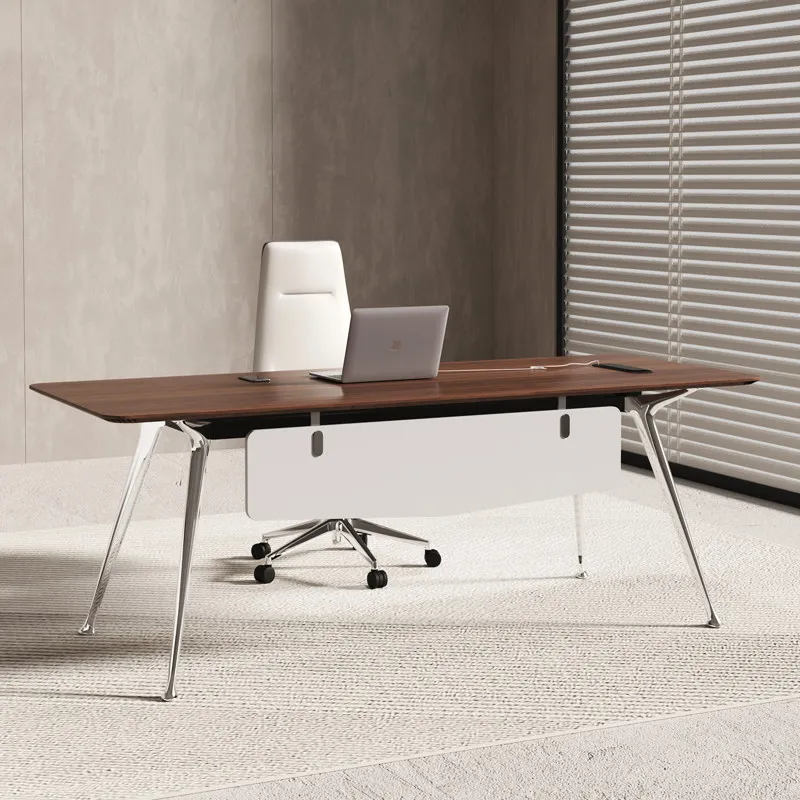 Простые современные офисные столы и рабочие места в стиле лайт-люкс с высоким уровнем комфорта. Компьютерные столы, столы для руководителей.
Простые современные офисные столы и рабочие места в стиле лайт-люкс с высоким уровнем комфорта. Компьютерные столы, столы для руководителей.