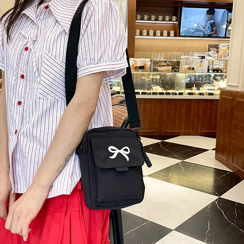 Daily Wear Bow Designed Women's Shoulder Bag Crossbody Purse, Adjustable Strap Fashionable Handbag
Daily Wear Bow Designed Women's Shoulder Bag Crossbody Purse, Adjustable Strap Fashionable Handbag