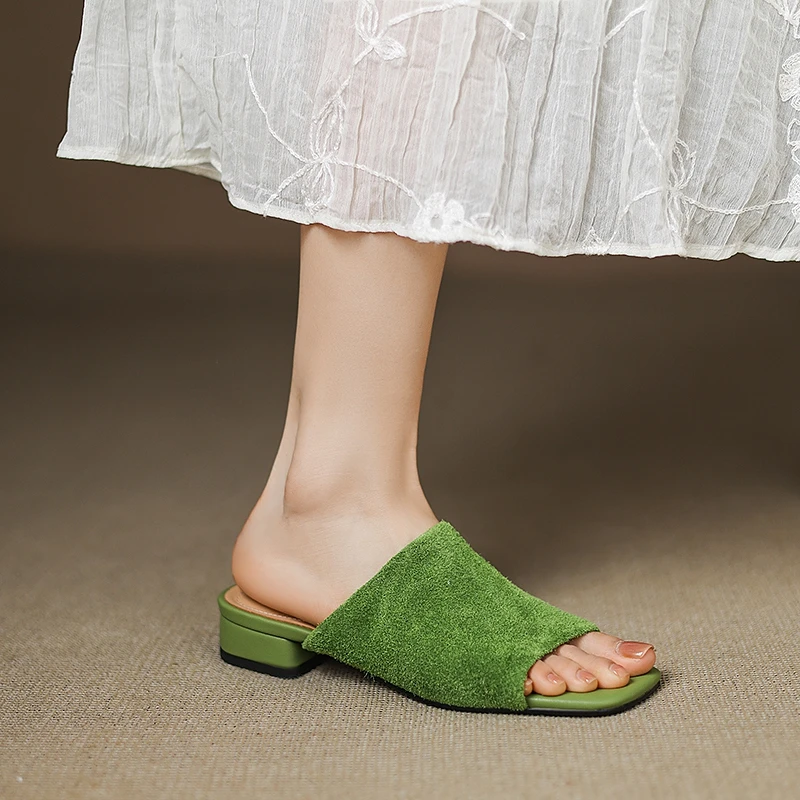 Women's new summer genuine leather snowflake velvet cowhide low heel open toe comfortable fish mouth shoes fashion slippers
Women's new summer genuine leather snowflake velvet cowhide low heel open toe comfortable fish mouth shoes fashion slippers