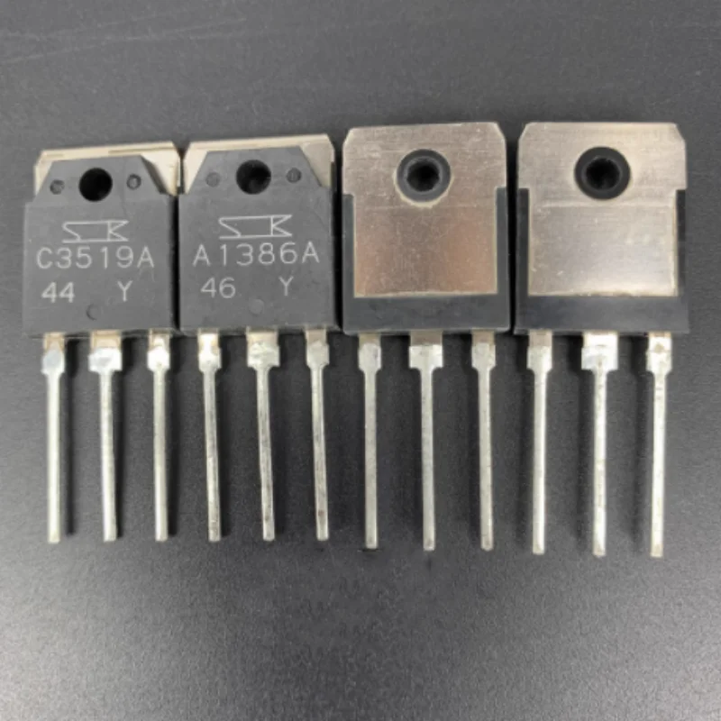 1pair/lot A1386 C3519 2SA1386A 2SC3519A Brand New Original Genuine Audio Amplifier Tube TO-3P
1pair/lot A1386 C3519 2SA1386A 2SC3519A Brand New Original Genuine Audio Amplifier Tube TO-3P