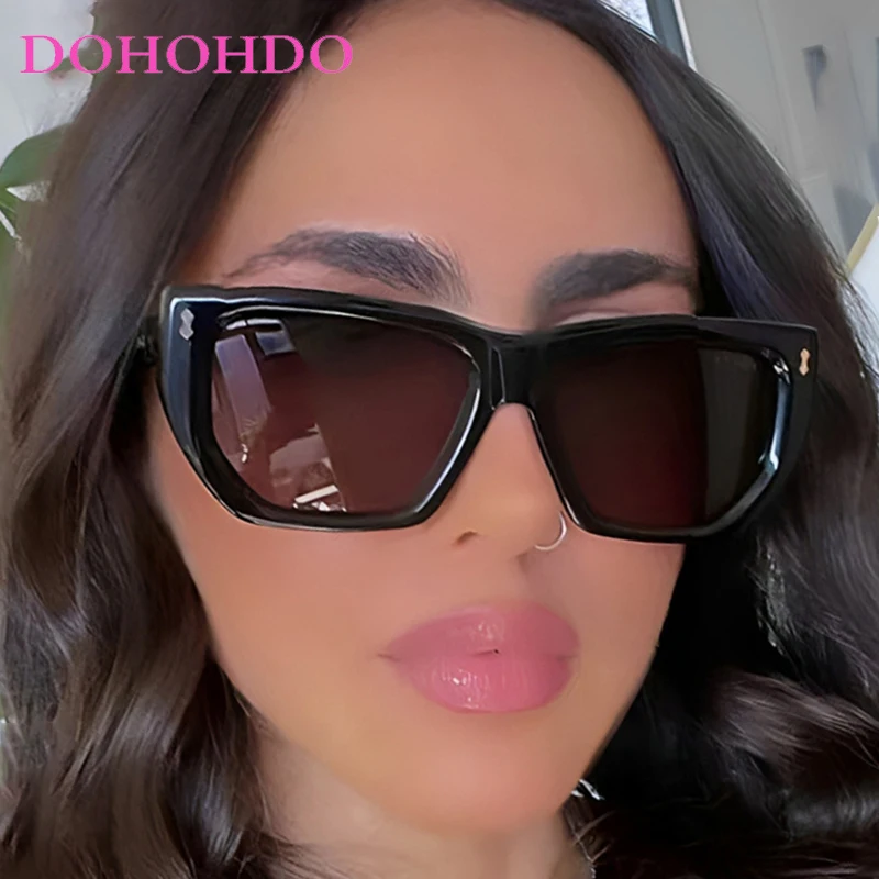 2025 New Square Luxury Brand Design Stylish And Casual Sunglasses For Men And Women Rivets Trend Sun Glasses Sunglasses UV400
2025 New Square Luxury Brand Design Stylish And Casual Sunglasses For Men And Women Rivets Trend Sun Glasses Sunglasses UV400