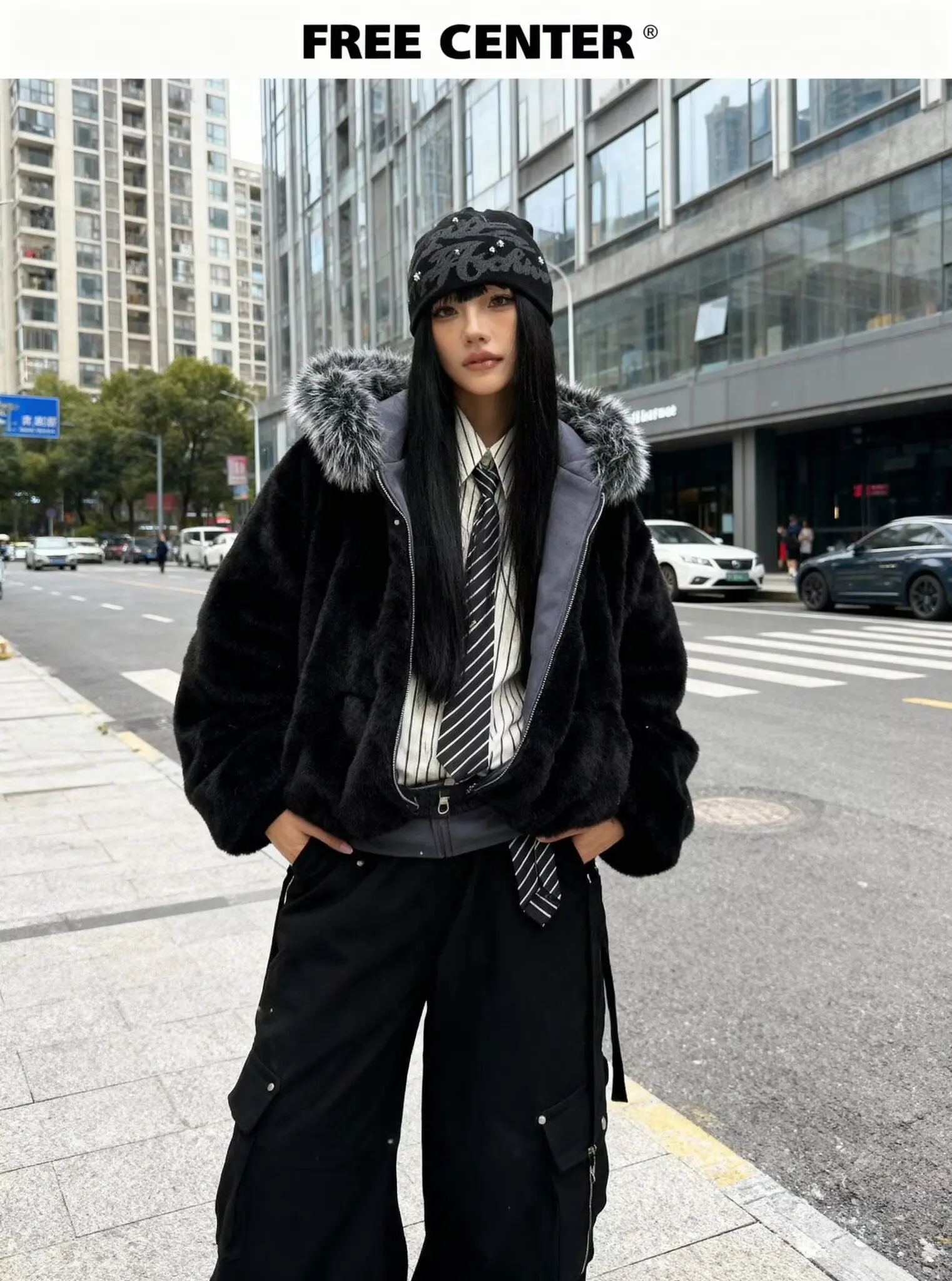 Новая зимняя куртка 2025 года с капюшоном и шерстяным воротником для мужчин и женщин, свободная теплая куртка, тренд в хлопковой одежде
Новая зимняя куртка 2025 года с капюшоном и шерстяным воротником для мужчин и женщин, свободная теплая куртка, тренд в хлопковой одежде