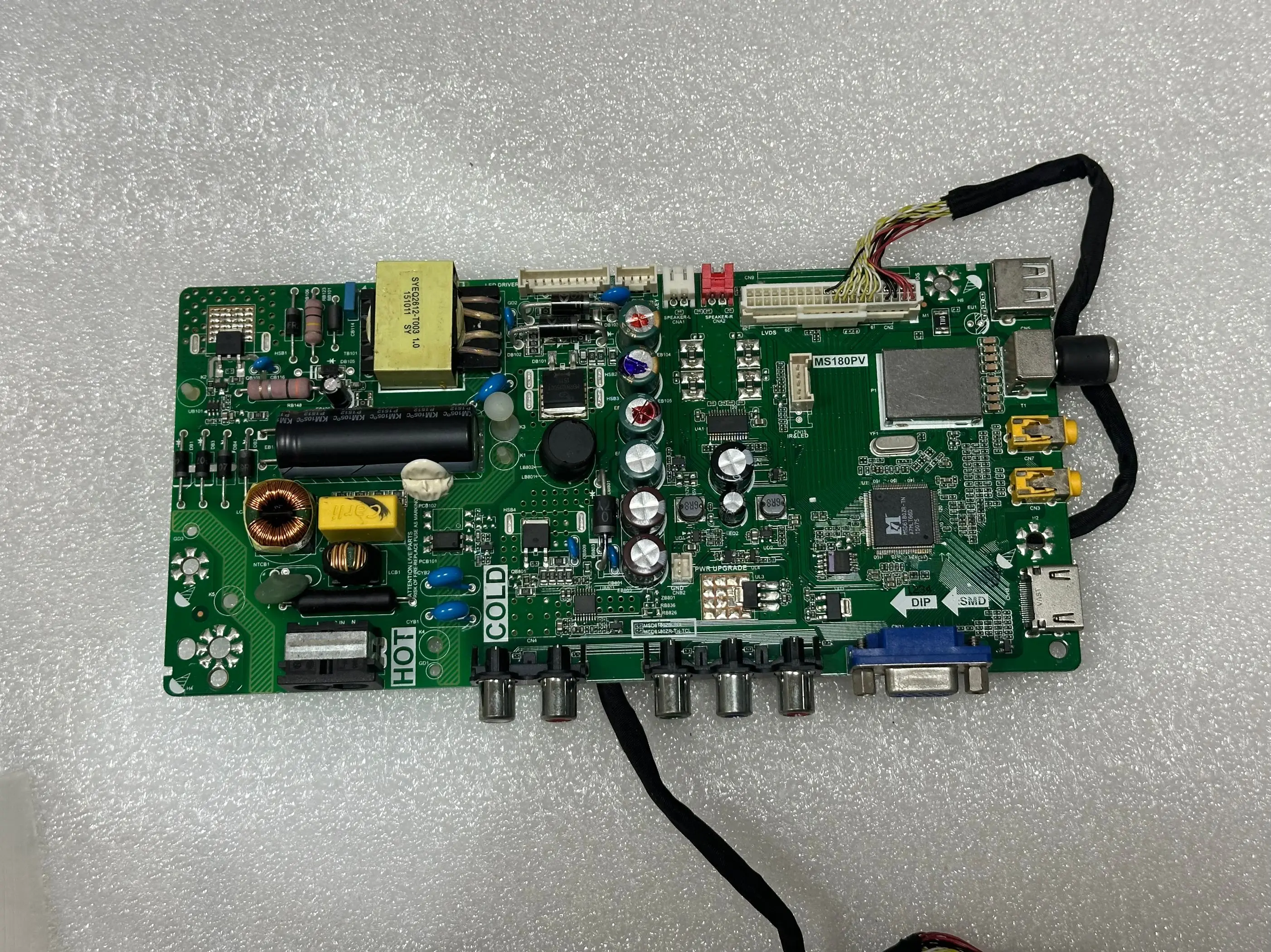 Original L32F3301B L32L15 motherboard MS180PV TP.VST69D.PB771 screen LVW320CS0T
Original L32F3301B L32L15 motherboard MS180PV TP.VST69D.PB771 screen LVW320CS0T