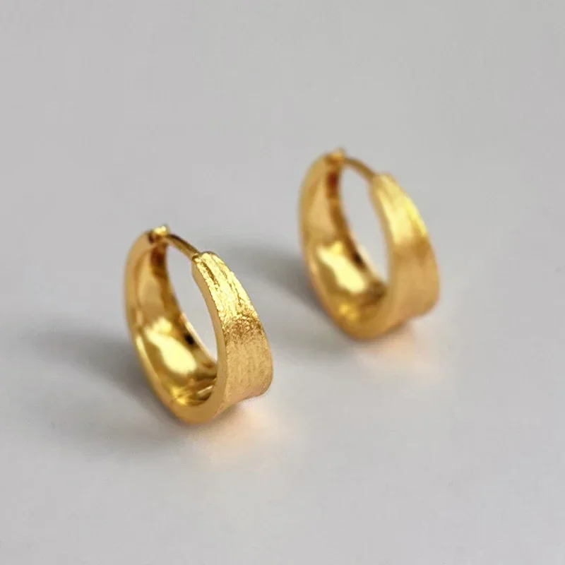 Real 925 Sterling Silver 18K Gold Wire Drawing Water Drop Hoop Earring for Women Minimalist Fine Jewelry Vintage Accessories
Real 925 Sterling Silver 18K Gold Wire Drawing Water Drop Hoop Earring for Women Minimalist Fine Jewelry Vintage Accessories