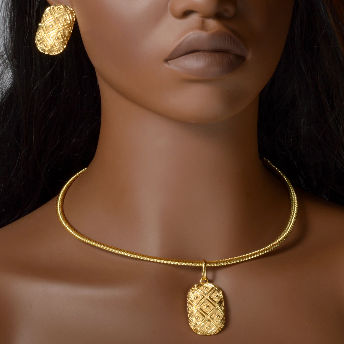 Bridal Gold Plated Jewelry Set for Women 3Pcs Wedding Necklace Earrings Vintage Choker Bride Gift Set Something New
Bridal Gold Plated Jewelry Set for Women 3Pcs Wedding Necklace Earrings Vintage Choker Bride Gift Set Something New