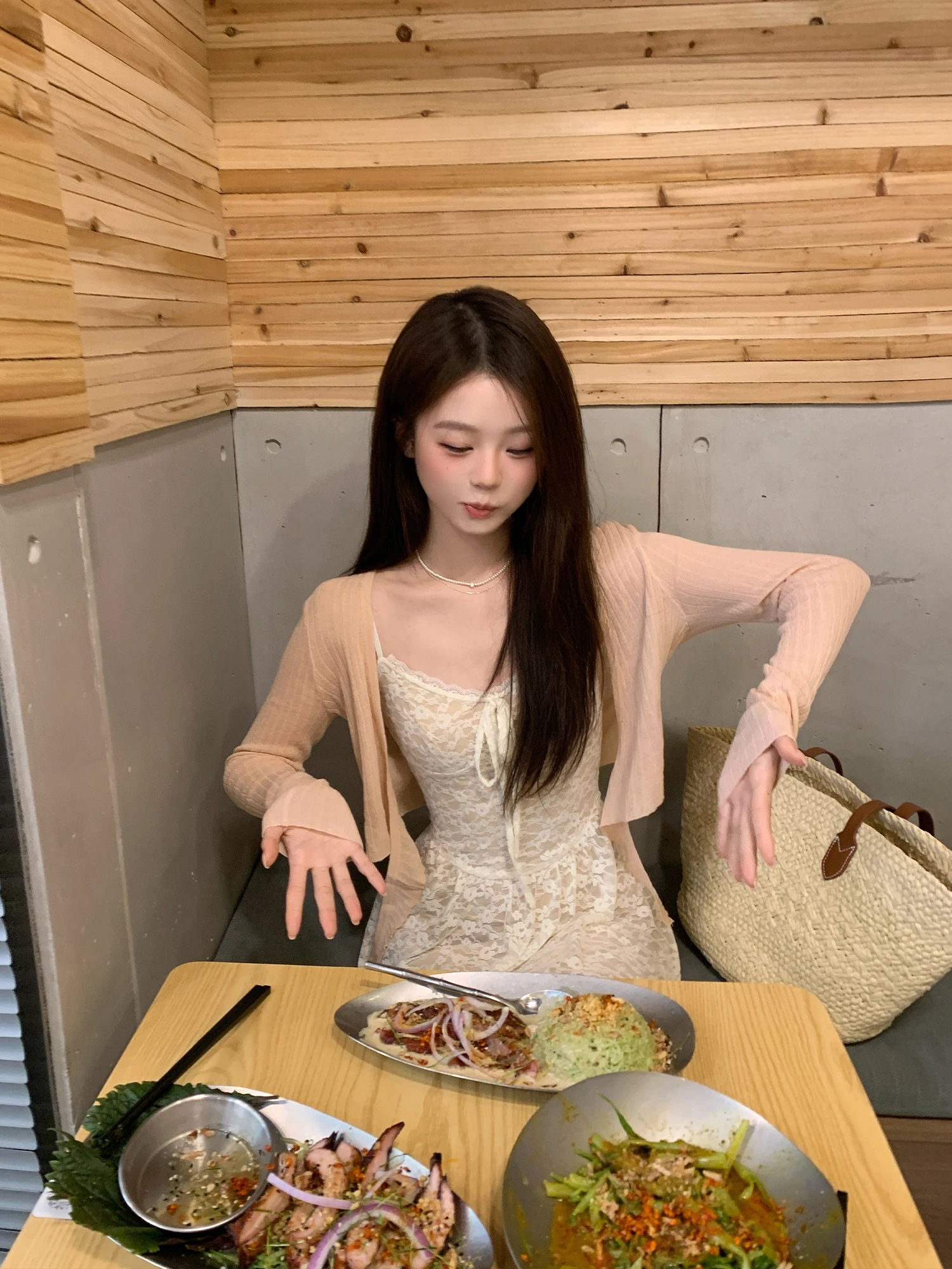 Spring Summer Knitted Long Sleeve Cardigan Women's Slim Fit Casual Style Versatile Color Nylon Blend Soft Knitwear
Spring Summer Knitted Long Sleeve Cardigan Women's Slim Fit Casual Style Versatile Color Nylon Blend Soft Knitwear