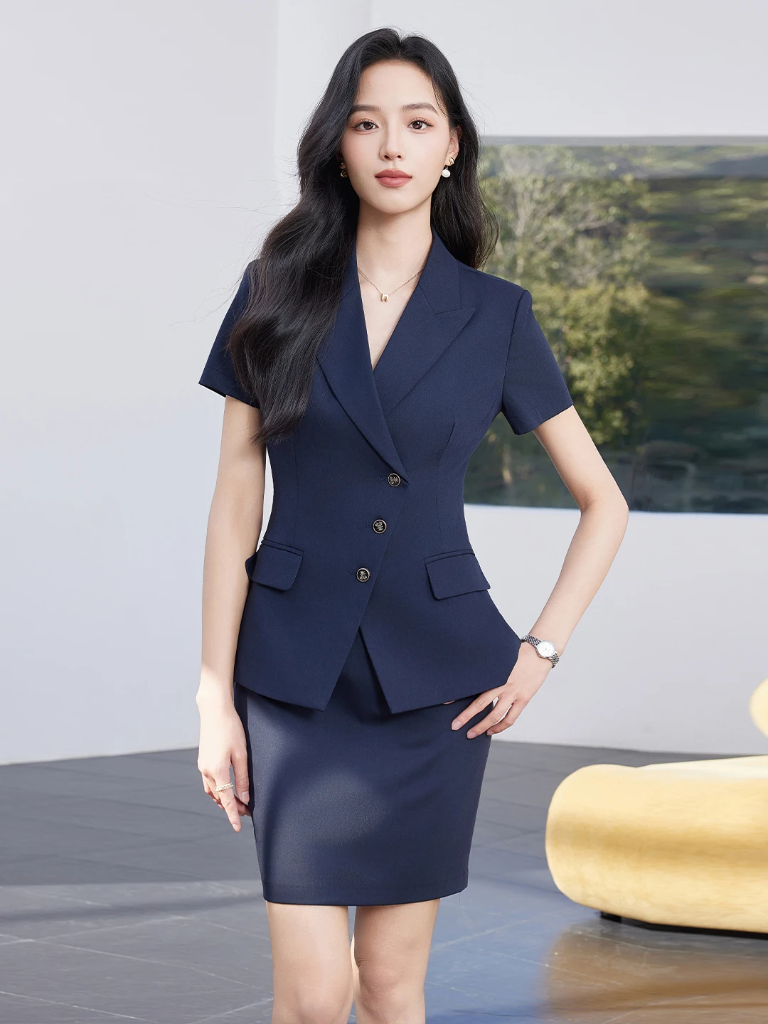 Women's Short Sleeve Suit Jacket Professional Career Workwear Interview Formal Outfit 2026 New Arrival Elegant Style
Women's Short Sleeve Suit Jacket Professional Career Workwear Interview Formal Outfit 2026 New Arrival Elegant Style