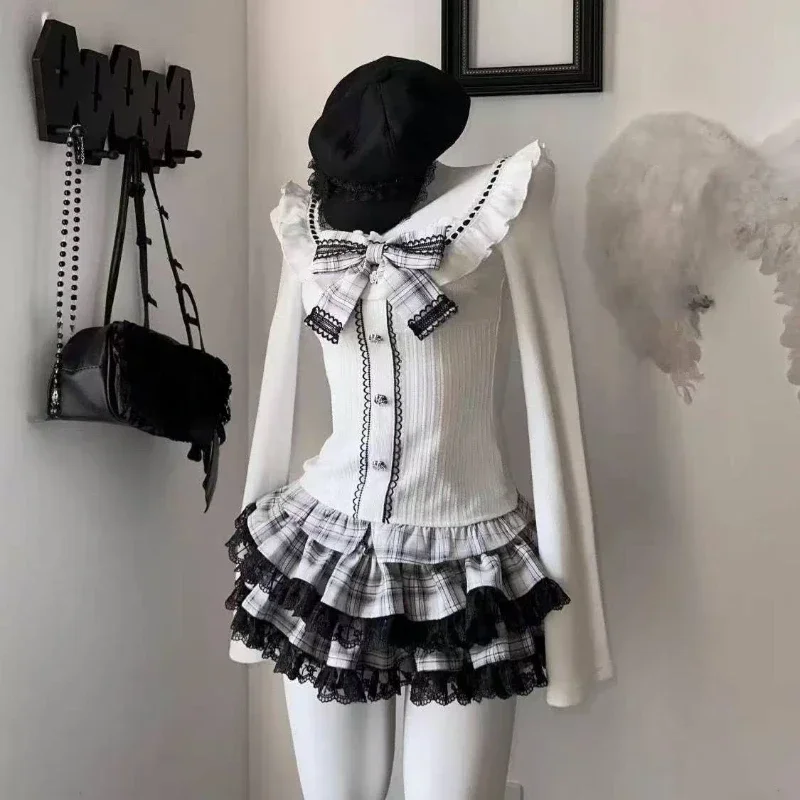 Elegant Vintage Suits Women Sweet Bow Slim Cardigan Coats + Lace Mini Skirts Japanese Kawaii 2 Piece Sets Y2k Clothing Chic
Elegant Vintage Suits Women Sweet Bow Slim Cardigan Coats + Lace Mini Skirts Japanese Kawaii 2 Piece Sets Y2k Clothing Chic