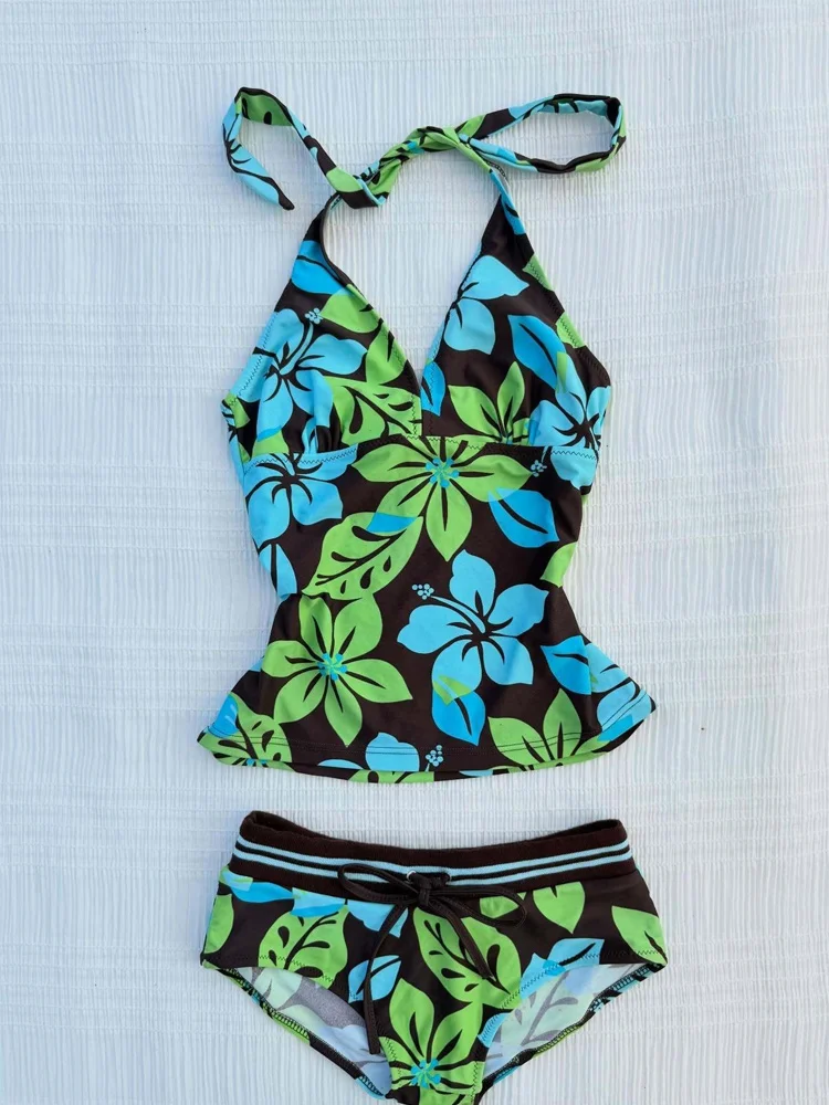 Vintage floral camisole Tankini swimsuit set women's high waisted shorts bikini swimsuit summer beach outfit new
Vintage floral camisole Tankini swimsuit set women's high waisted shorts bikini swimsuit summer beach outfit new