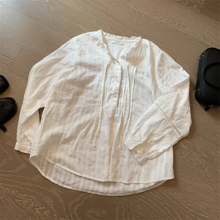 CALYMIX 2025 Stand Up Collar White Shirts Loose Slimming Fungus Edge For Women Spring Autumn, Long Sleeved Design Shirt
CALYMIX 2025 Stand Up Collar White Shirts Loose Slimming Fungus Edge For Women Spring Autumn, Long Sleeved Design Shirt