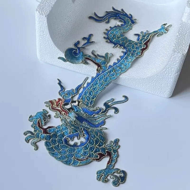 Нашивки с вышитыми драконами в китайском стиле, тактическая одежда Cheongsam, украшение юбки, сшитая вручную нашивка «сделай сам», утюг на заплатках
Нашивки с вышитыми драконами в китайском стиле, тактическая одежда Cheongsam, украшение юбки, сшитая вручную нашивка «сделай сам», утюг на заплатках