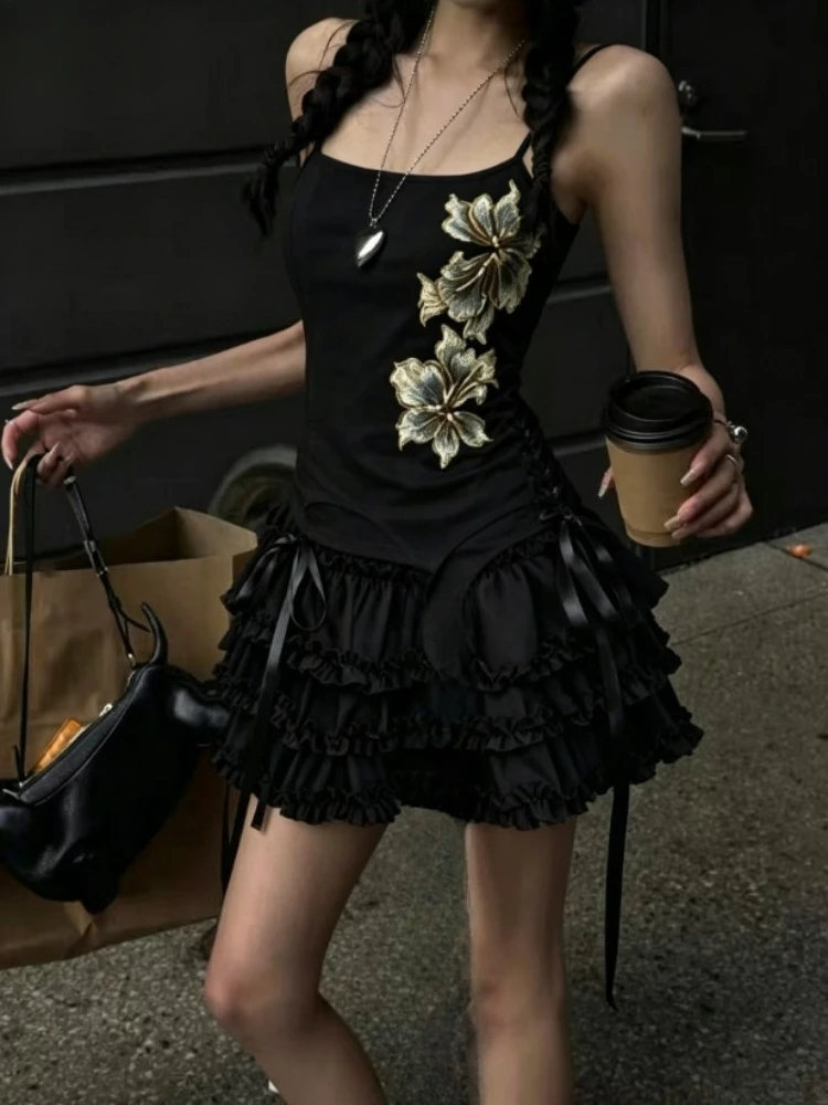 Harajuku Punk Y2K Clothing Sets For Women Lace Splice Camisole Top Frill Layered Cake Skirt Trendy Casual Streetwear Outfits
Harajuku Punk Y2K Clothing Sets For Women Lace Splice Camisole Top Frill Layered Cake Skirt Trendy Casual Streetwear Outfits