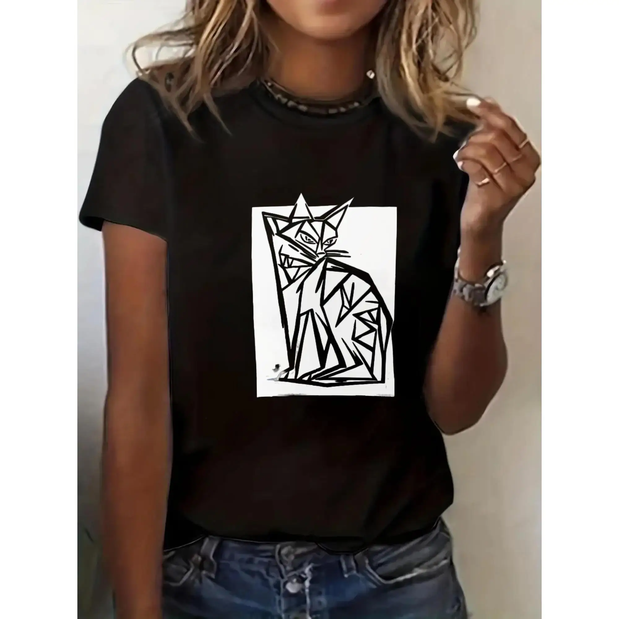 Women's Slim-Fit T-Shirt - Black & White Geometric Cat Graphic Tee, Machine Washable Everyday Casual Top For Women - Modern Mini
Women's Slim-Fit T-Shirt - Black & White Geometric Cat Graphic Tee, Machine Washable Everyday Casual Top For Women - Modern Mini