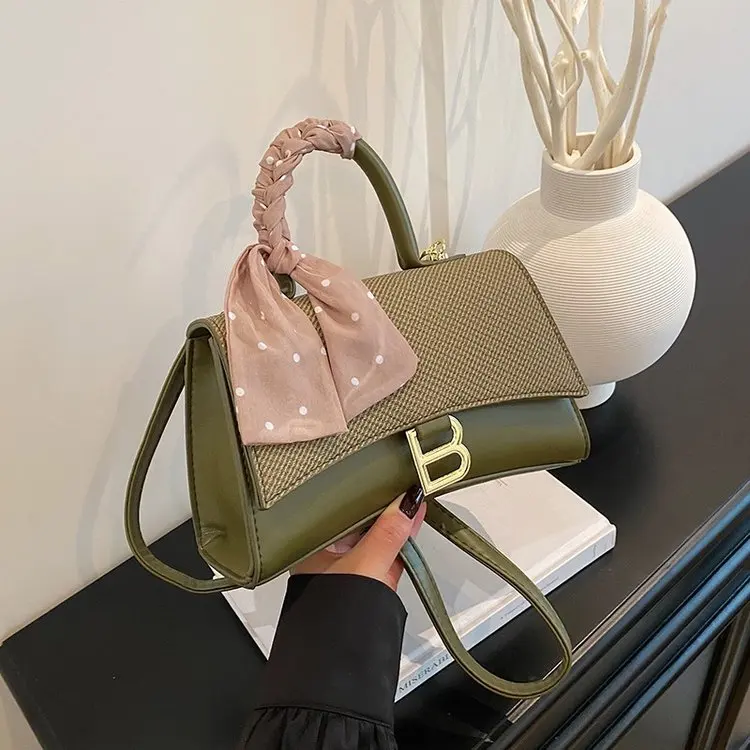 Luxury Party Shopping Classic Square Diaper Bag Trendy Crossbody Handbag For Women Elegant Textured Tote
Luxury Party Shopping Classic Square Diaper Bag Trendy Crossbody Handbag For Women Elegant Textured Tote