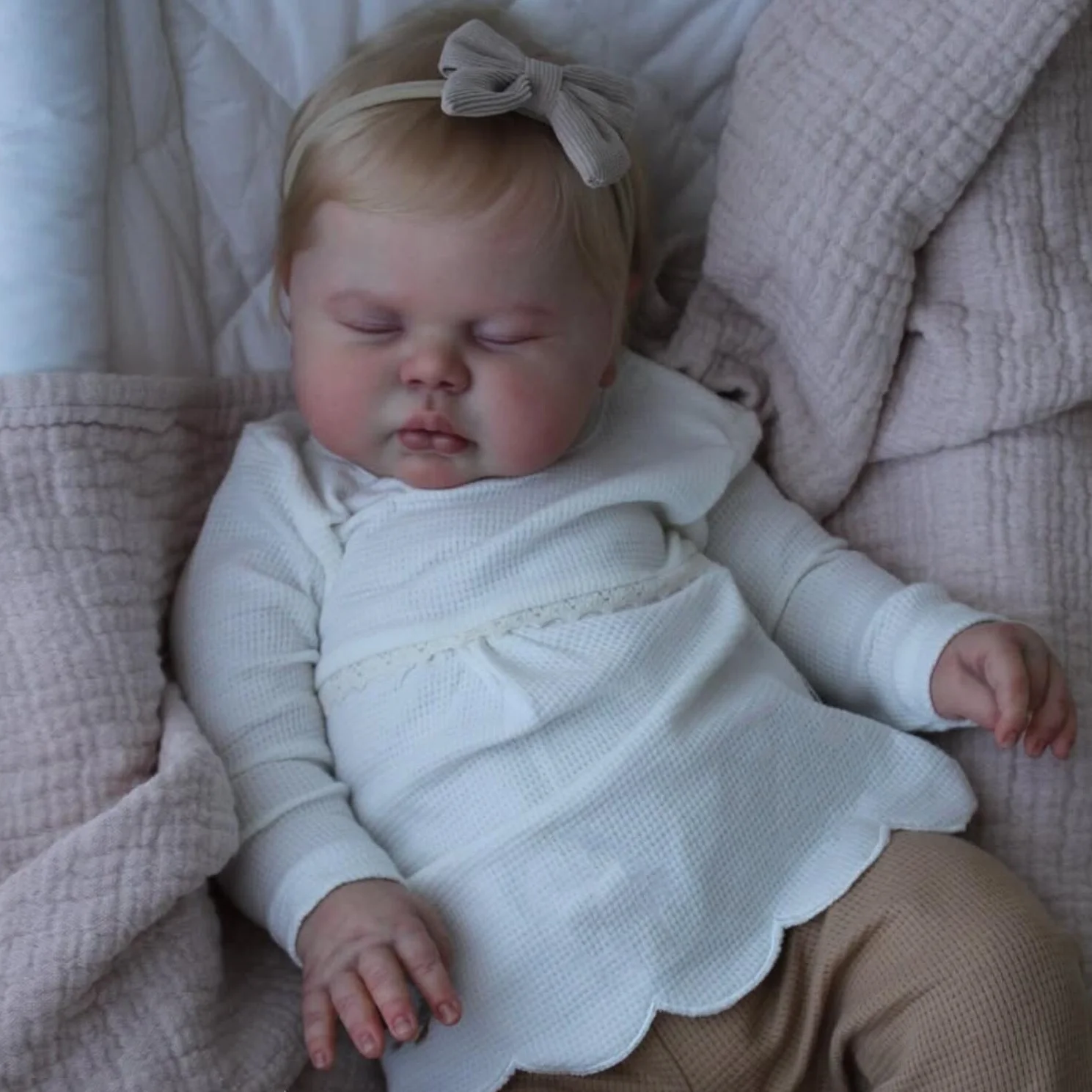 BZDOLL Cloth Body Vinyl Limbs 50 CM 3D-Paint Asleep Fat Reborn Baby Doll Toy For Girl Lifelike Kids Birthday Gift
BZDOLL Cloth Body Vinyl Limbs 50 CM 3D-Paint Asleep Fat Reborn Baby Doll Toy For Girl Lifelike Kids Birthday Gift