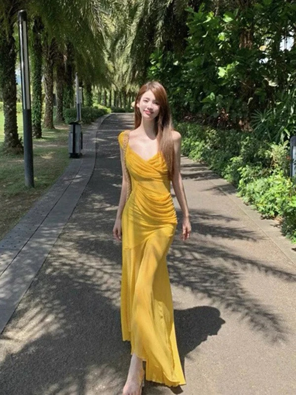 Beach Vacation Photography Yellow V-neck Tulle Skirt Uneven Halter Dress Women's Summer Spring Season A-line Silhouette Wrap ...
Beach Vacation Photography Yellow V-neck Tulle Skirt Uneven Halter Dress Women's Summer Spring Season A-line Silhouette Wrap ...
