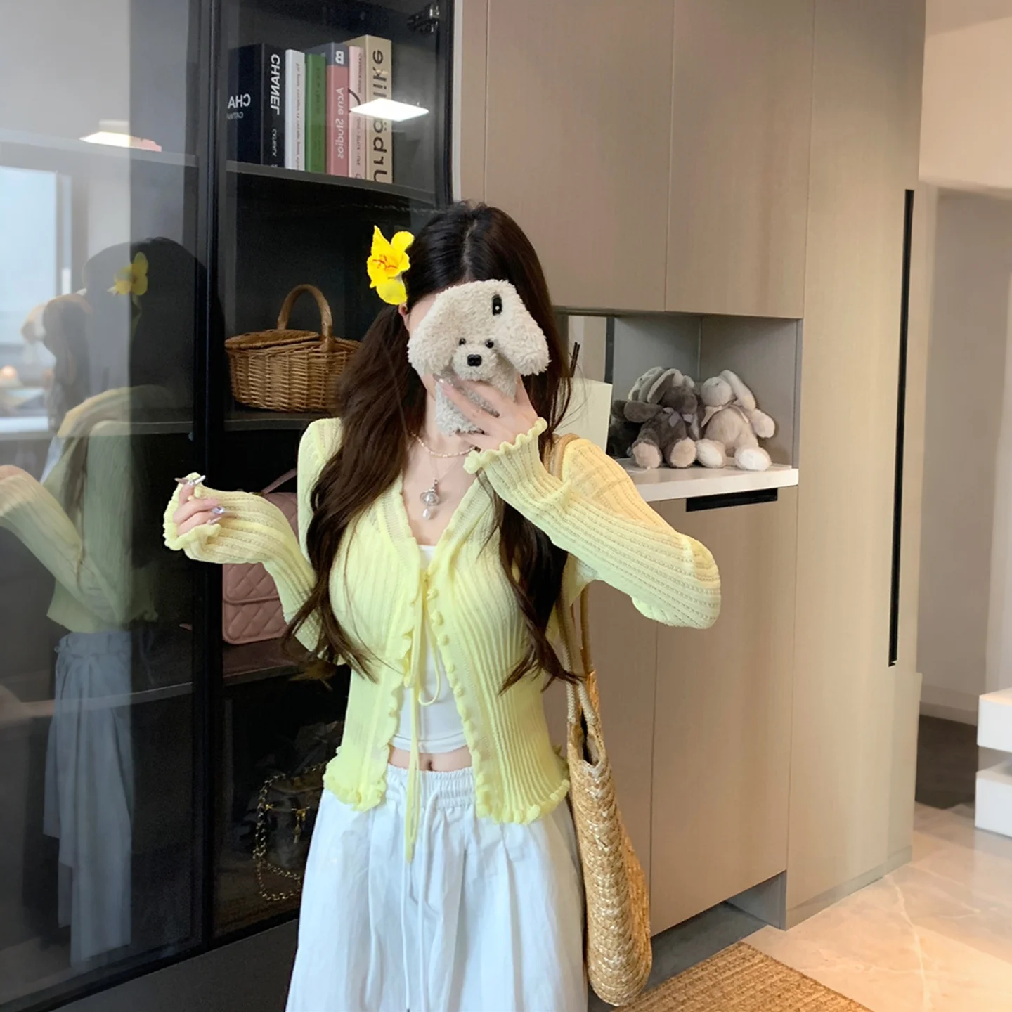 Soft Knitted Summer Thin Korean Style Women's Outerwear Cardigan Shoulder-Length Sleeve V-Neck UV Protection Slim Fit Top
Soft Knitted Summer Thin Korean Style Women's Outerwear Cardigan Shoulder-Length Sleeve V-Neck UV Protection Slim Fit Top